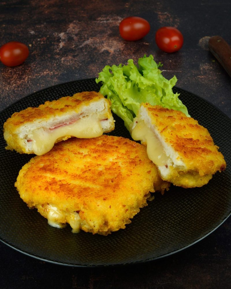 cordon-bleu-horiz-2-m5KnwRro9asq378P